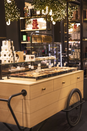 Bon Marche Stand Entier Maison Dandoy